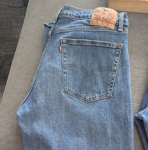 Levi's